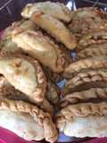 Empanadas de carne molida y frijoles