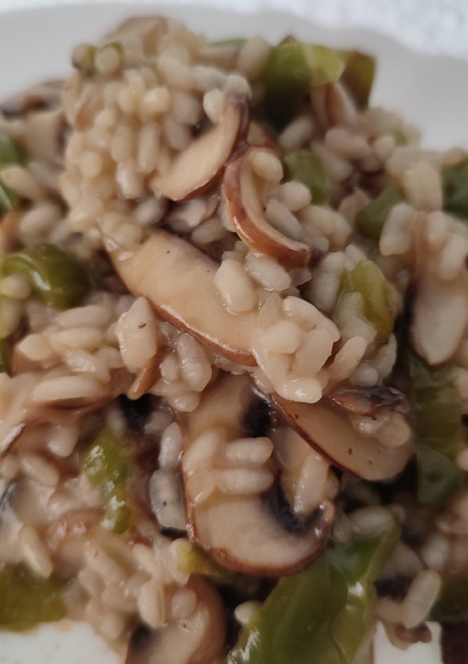 Una foto de Arroz con pimientos y setas