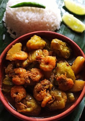নিরামিষ পটল চিংড়ি(niramish potol chingri recipe in bengali) রেসিপির প্রধান ছবি