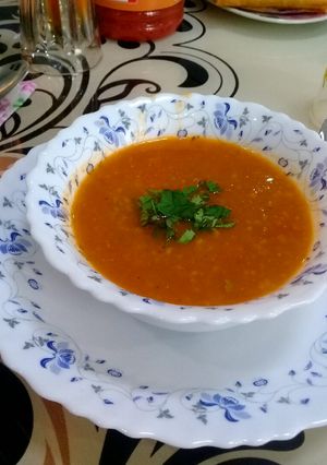 صورة لوصفة شوربة فريك على قانيها