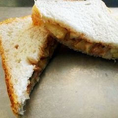 Mayo sandwich A picture of Mayo sandwich.