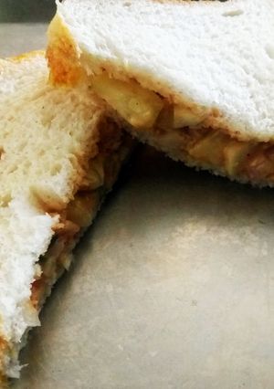 A picture of Mayo sandwich.