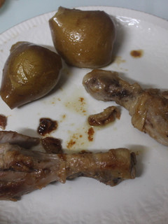 Una foto de Jamoncitos de pollo con peras