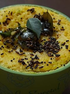 मग खमन ढोकला(Mug khaman dhokla recipe in hindi) रेसिपी मुख्य फोटो