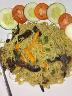 A picture of Noodles with left over suya.