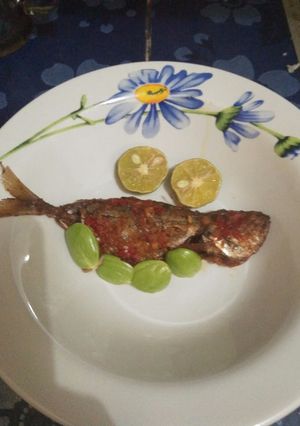 Foto resep Balado ikan goreng ekor kuning