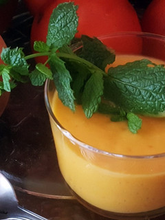 Una foto de Gazpacho de melocotón