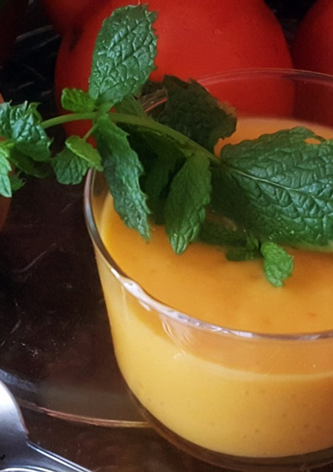 Una foto de Gazpacho de melocotón