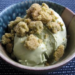 A picture of Super Easy Matcha Ice Cream.