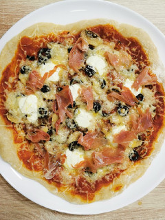 Una foto de Pizza Ibérica