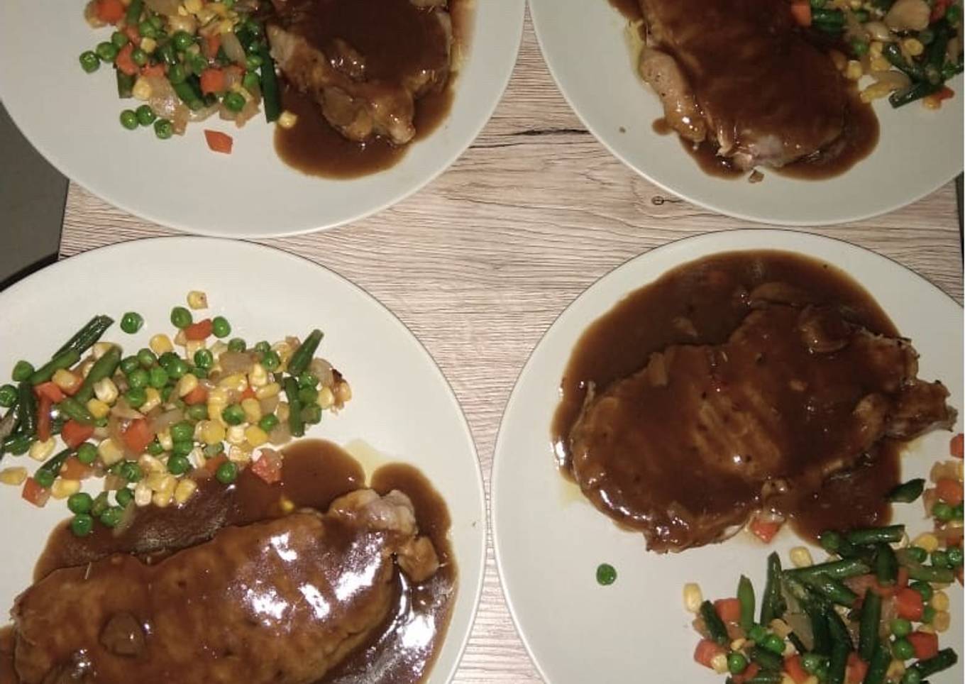 Steak sirloin empuk dan enak tapi buatnya gampang