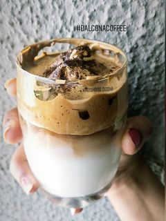 Dalgona coffee (દાલગોના કોફી) રેસીપી મુખ્ય ફોટો