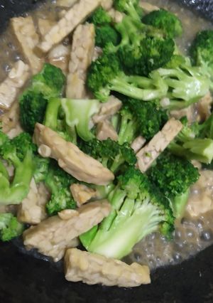 Foto resep Tumis Brokoli Tempe