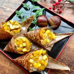 A picture of Japanese Chestnut Ohagi (sticky rice dumpling).