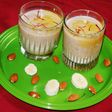 Chia, Banana and Almond milk Zafrani