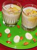 Chia, Banana and Almond milk Zafrani