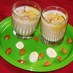 A picture of Chia, Banana and Almond milk Zafrani.