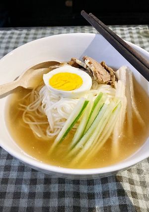 Hình của món Mì lạnh hàn quốc.