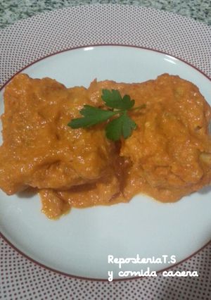 Foto principal de Bacalao con salsa de pimiento asado