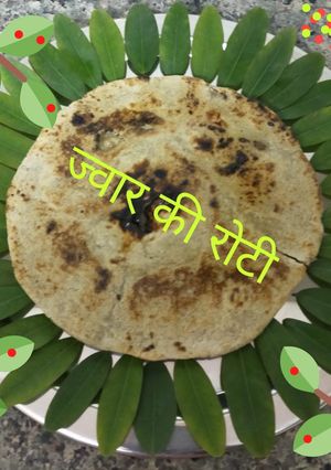 ज्वार की रोटी (jowar ki roti recipe in Hindi) रेसिपी मुख्य फोटो