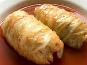 A picture of slow cooker cabbage rolls