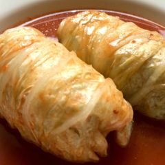 A picture of Easy Comfy Stewed Napa Cabbage Rolls (Stuffed Cabbage) with Oats.