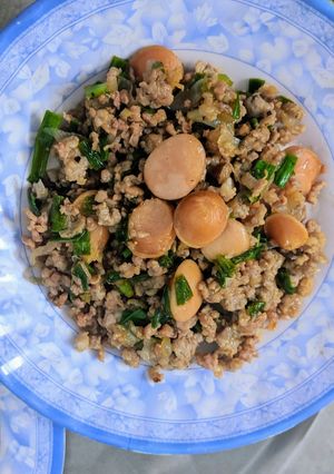 Hình của món Thịt bằm xúc xích kho.