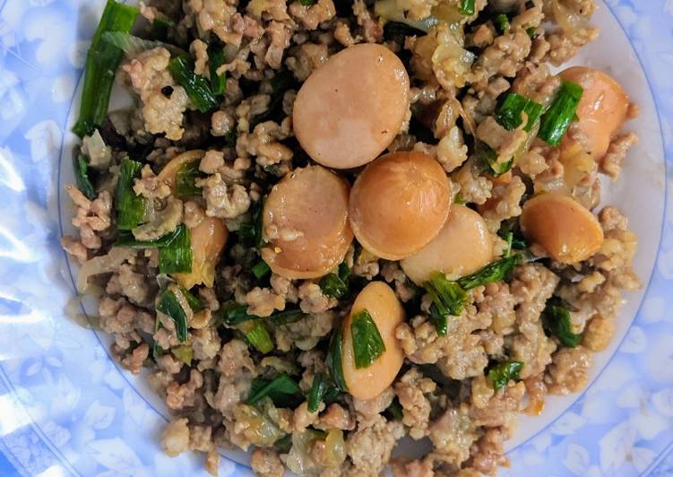 Easiest Way to Prepare Yummy Thịt bằm xúc xích kho