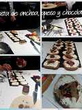 Tosta de queso con anchoa y chocolate negro