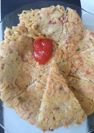 Foto resep Omlet mie ala pizza