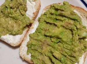 Foto di Avocado toast con Philadelphia