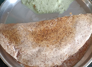 A picture of Whole Ragi crispy dosa.