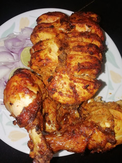 பெரி பெரி சிக்கன்(peri peri chicken recipe in tamil) செய்முறை முக்கிய புகைப்படம்