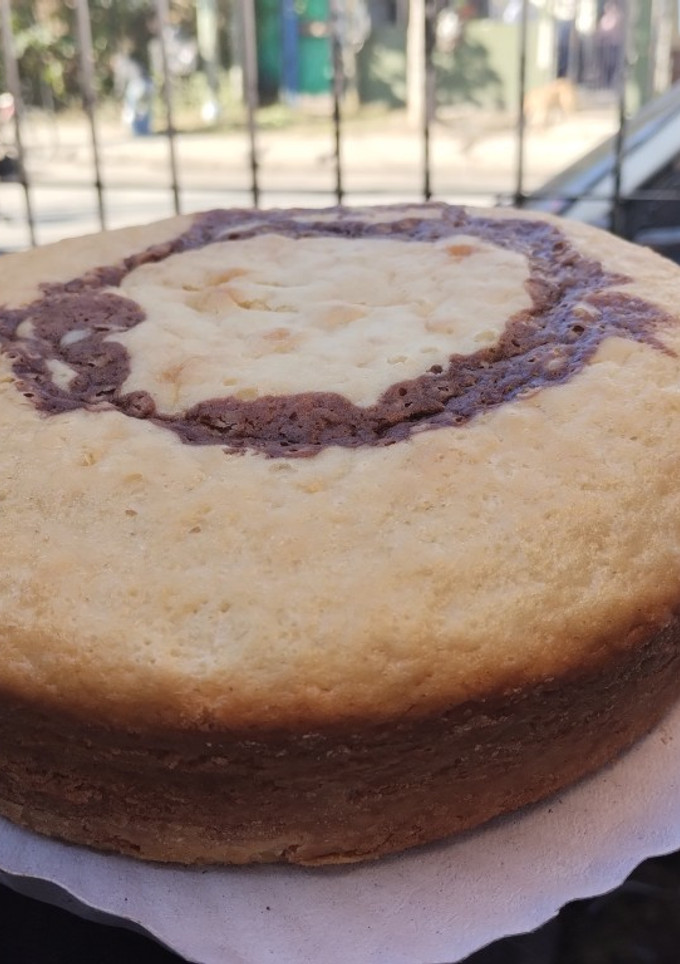 Una foto de Bizcochuelo marmolado vegano