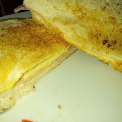 A picture of Cheese, ham sandwich.