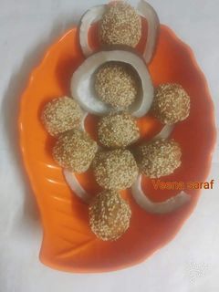 तिल के लड्डू (Til ke ladoo recipe in hindi) रेसिपी मुख्य फोटो
