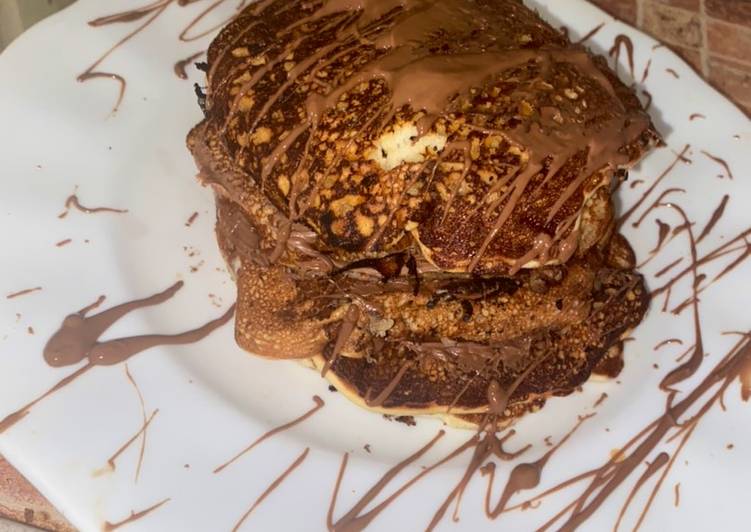 Simple Way to Make Qualsiasi sera della settimana Pancake alla nutella