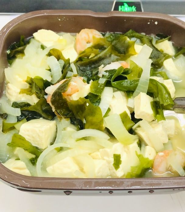 蝦仁豆腐味噌湯（微波爐料理） 的食譜成品照片