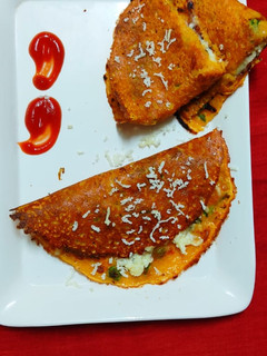 ચણાના લોટ ના પુડા (Chana Flour Puda Recipe In Gujarati) રેસીપી મુખ્ય ફોટો
