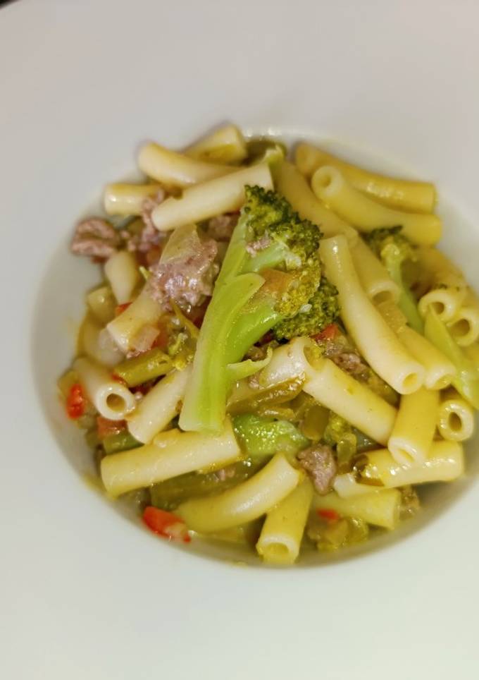 Макарони з підливою🍝