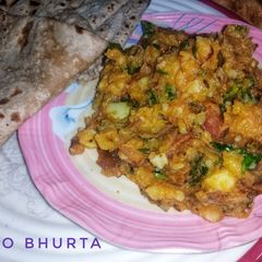 A picture of Aloo ka Bhurta.