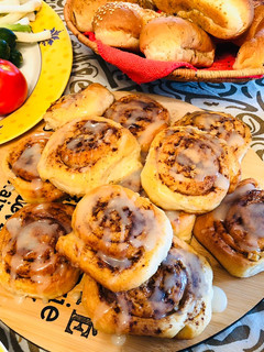 عکسی از دستور رول دارچینی (Cinnabon Rolls)
