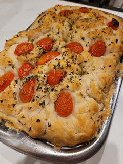 Una foto de La focaccia más fácil y deliciosa del mundo