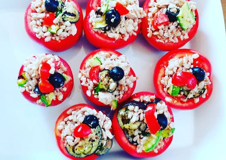 Pomodori ripieni freddi estivi..!! 😋😋