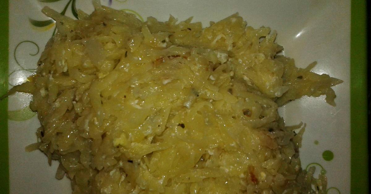 Rallado de papas, cebolla y huevo Tortilla Receta de Evelin Dimarco