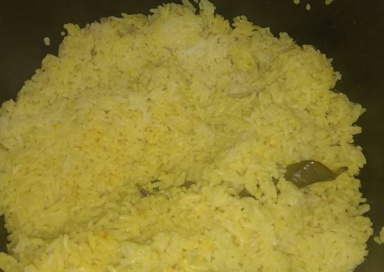 Nasi kuning sederhana