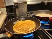 Una foto de panqueques sin leche y sin azucar