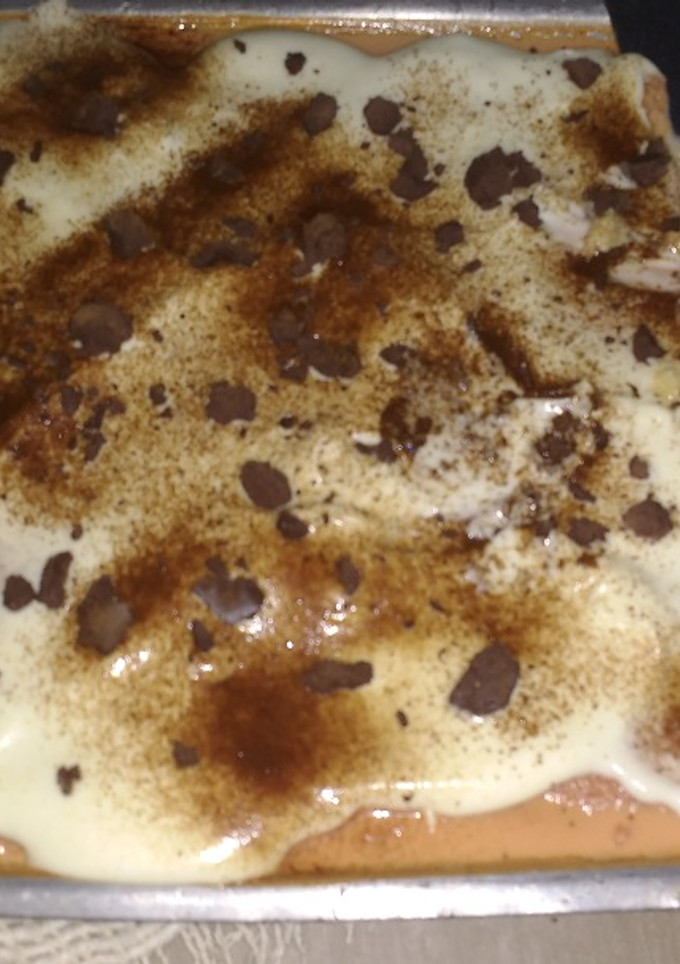 Una foto de Postre de vainillas y flan tipo tiramisú