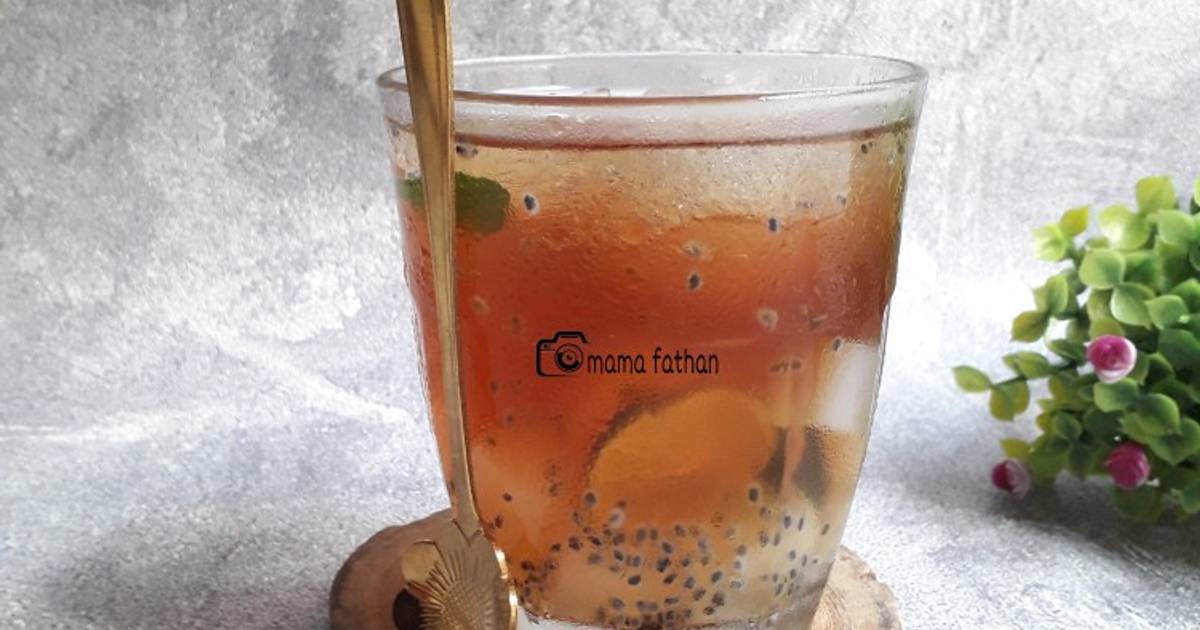 Resep Es Teh Selasih Nata De Coco Oleh Mama Fathan Cookpad