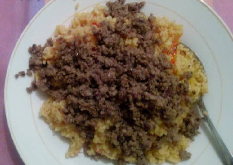 Fried minced meat with fried rice